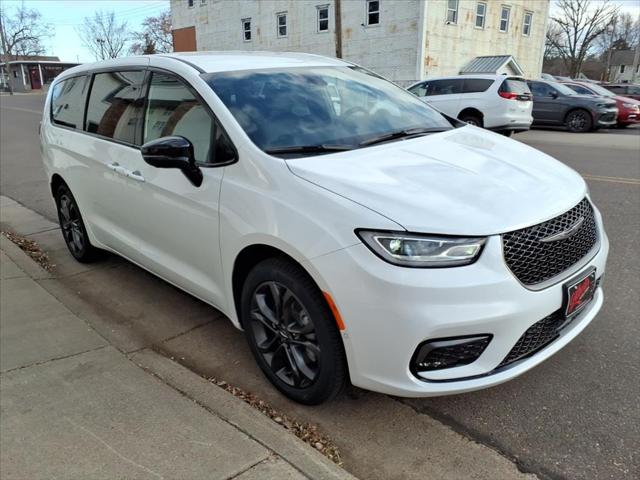 2026 Chrysler Pacifica PACIFICA SELECT AWD