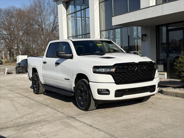 2026 RAM Ram 1500 RAM 1500 EXPRESS CREW CAB 4X4 57 BOX
