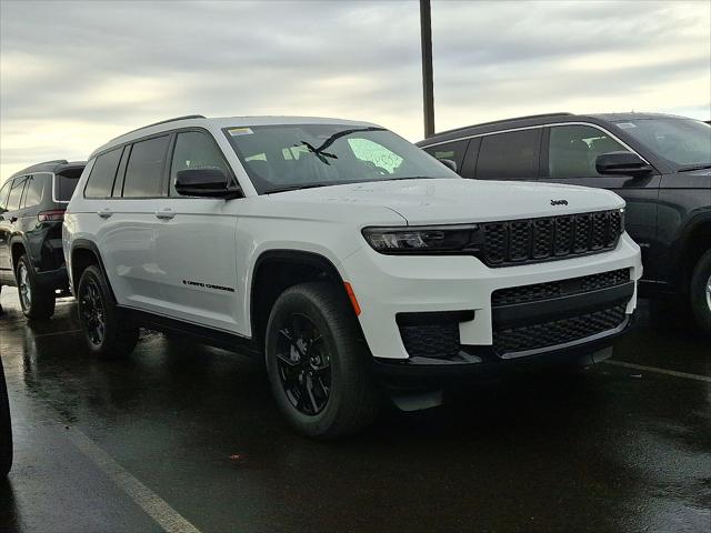 2025 Jeep Grand Cherokee GRAND CHEROKEE L ALTITUDE X 4X4