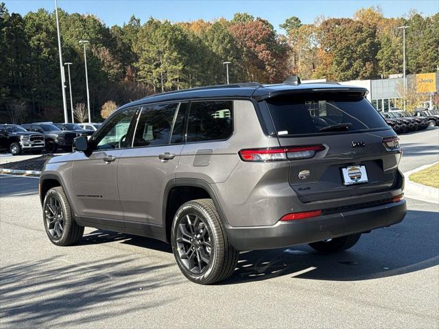 2025 Jeep Grand Cherokee GRAND CHEROKEE L LIMITED 4X4