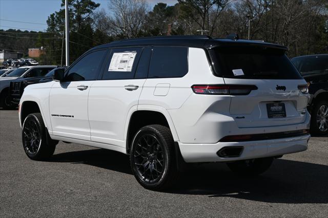 New 2025 Bright White Clear-Coat Exterior Paint Jeep Summit image 33