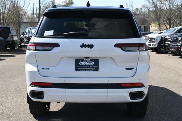 New 2025 Bright White Clear-Coat Exterior Paint Jeep Summit image 34