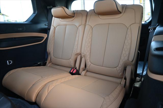 New 2025 Bright White Clear-Coat Exterior Paint Jeep Summit image 60