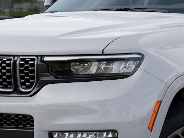 New 2025 Bright White Clear-Coat Exterior Paint Jeep Summit image 74
