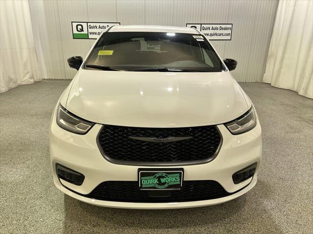 2026 Chrysler Pacifica PACIFICA SELECT AWD 2026 Chrysler Pacifica PACIFICA SELECT AWD