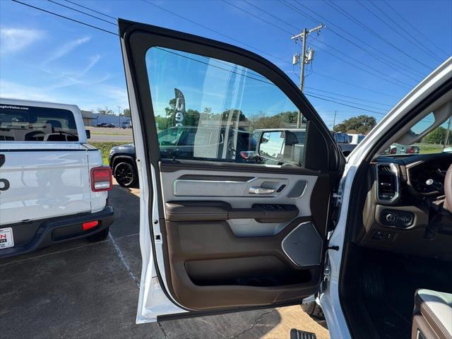 2026 Ram 1500 Laramie Crew Cab 4x4 5'7" Box