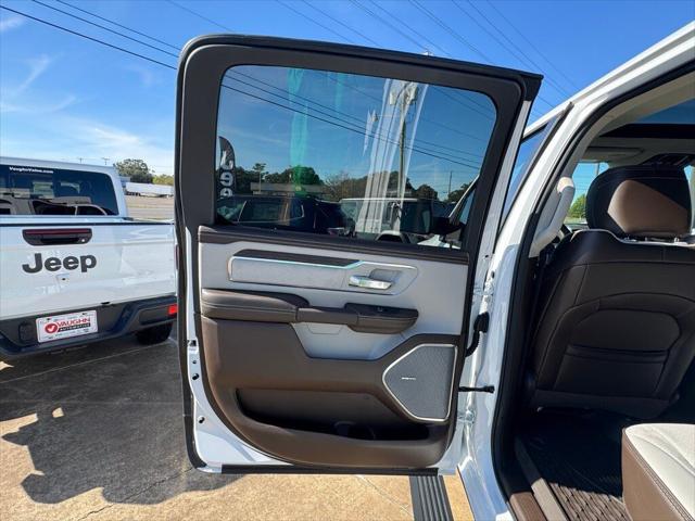 2026 Ram 1500 Laramie Crew Cab 4x4 5'7" Box