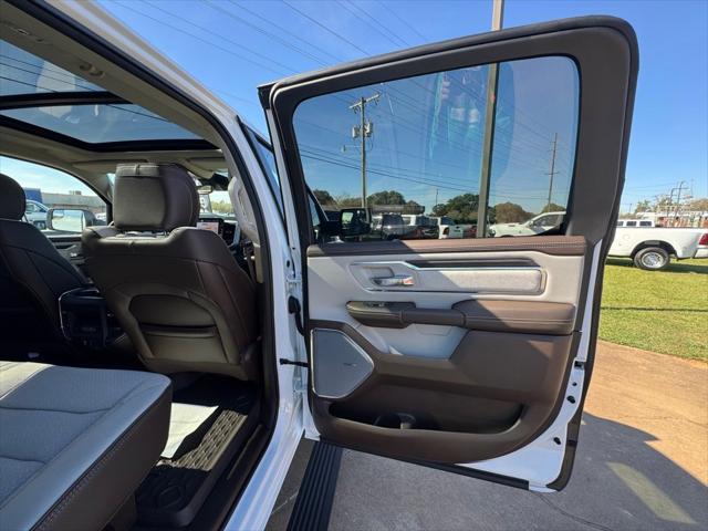 2026 Ram 1500 Laramie Crew Cab 4x4 5'7" Box