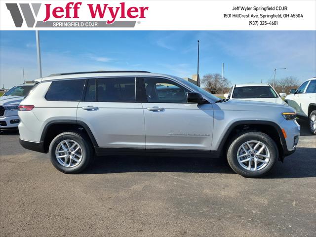 2025 Jeep Grand Cherokee GRAND CHEROKEE L LAREDO X 4X4