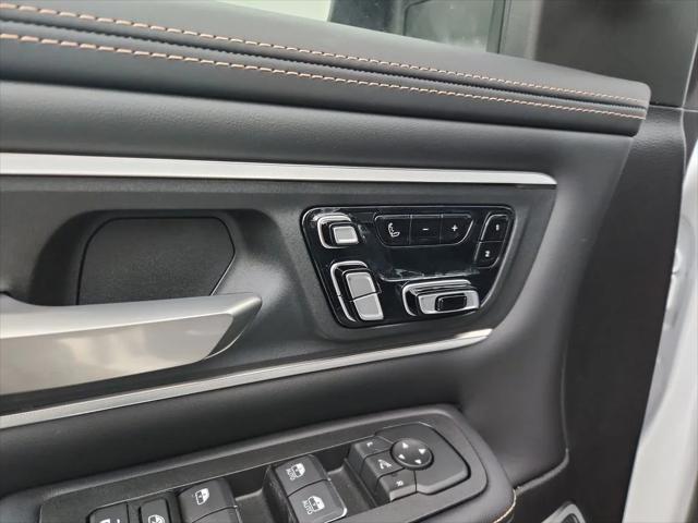 2026 Ram 1500 Tungsten Crew Cab 4x4 5'7" Box