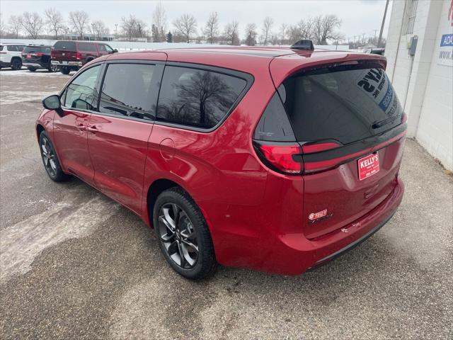 2026 Chrysler Pacifica PACIFICA SELECT AWD
