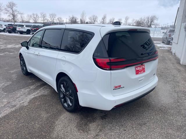 2026 Chrysler Pacifica PACIFICA SELECT AWD
