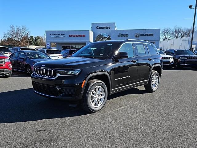 2025 Jeep Grand Cherokee GRAND CHEROKEE LAREDO X 4X4