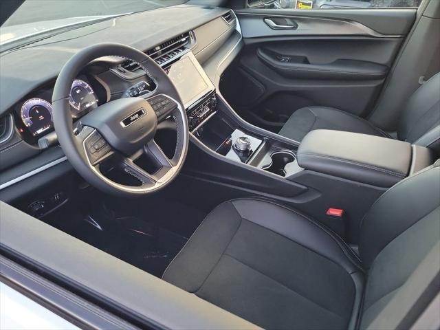 2025 Jeep Grand Cherokee GRAND CHEROKEE L ALTITUDE X 4X4 2025 Jeep Grand Cherokee GRAND CHEROKEE L ALTITUDE X 4X4