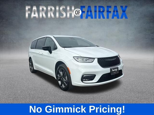 2026 Chrysler Pacifica PACIFICA SELECT AWD