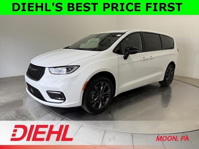 2026 Chrysler Pacifica PACIFICA SELECT AWD