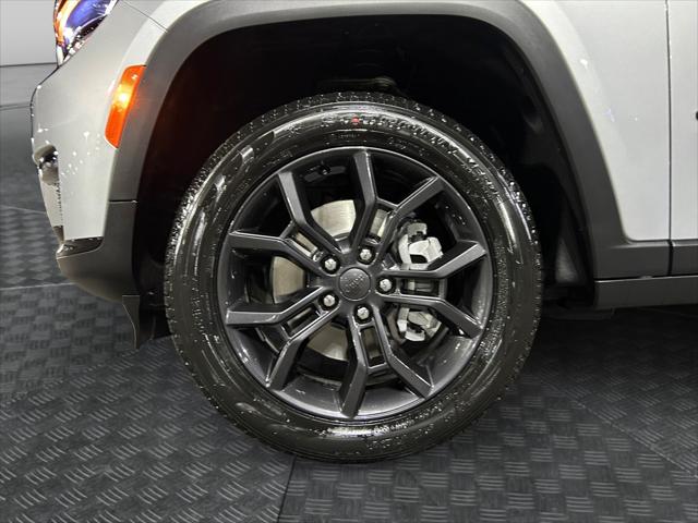 2025 Jeep Grand Cherokee GRAND CHEROKEE L LIMITED 4X4 2025 Jeep Grand Cherokee GRAND CHEROKEE L LIMITED 4X4