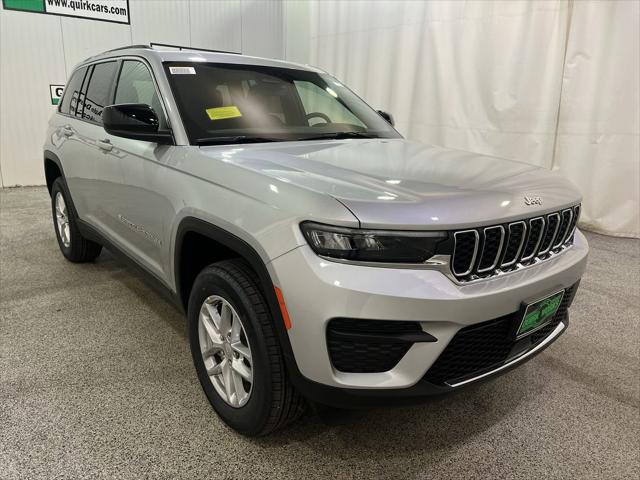 2025 Jeep Grand Cherokee GRAND CHEROKEE LAREDO X 4X4 2025 Jeep Grand Cherokee GRAND CHEROKEE LAREDO X 4X4