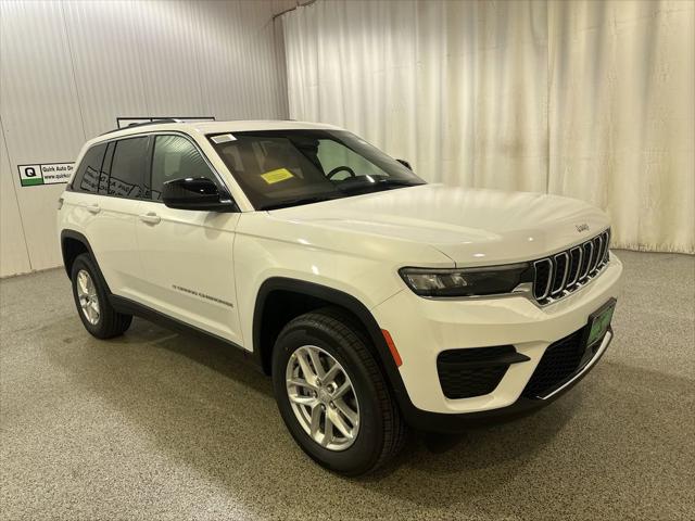 2025 Jeep Grand Cherokee GRAND CHEROKEE LAREDO X 4X4 2025 Jeep Grand Cherokee GRAND CHEROKEE LAREDO X 4X4