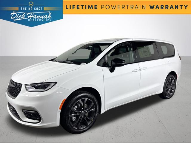 2026 Chrysler Pacifica PACIFICA SELECT AWD