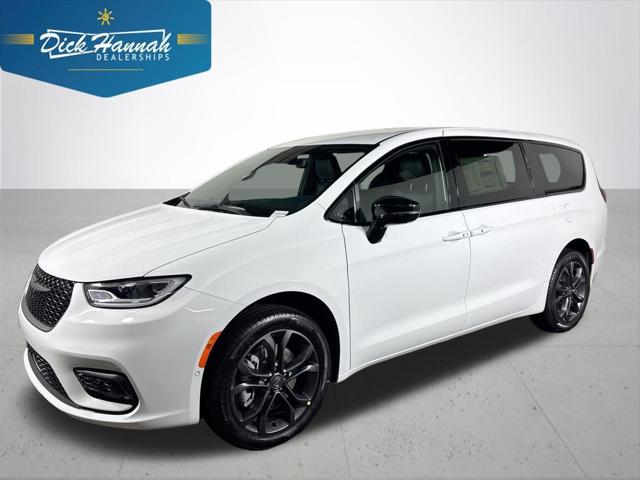 2026 Chrysler Pacifica PACIFICA SELECT AWD