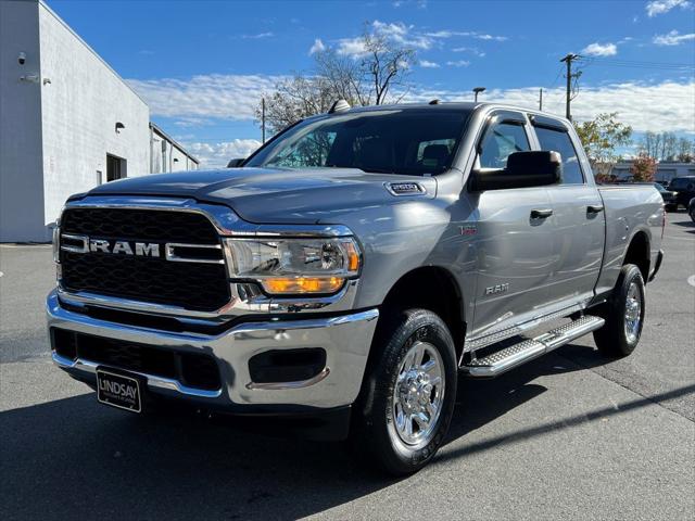 2022 RAM 2500 Tradesman Crew Cab 4x4 64 Box 2022 RAM 2500 Tradesman Crew Cab 4x4 64 Box