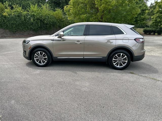 2019 Lincoln Nautilus Select