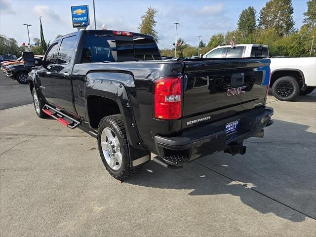 2016 GMC Sierra 2500HD Denali 2016 GMC Sierra 2500HD Denali