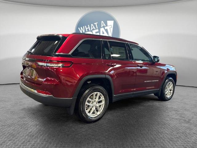 2025 Jeep Grand Cherokee GRAND CHEROKEE LAREDO X 4X4 2025 Jeep Grand Cherokee GRAND CHEROKEE LAREDO X 4X4