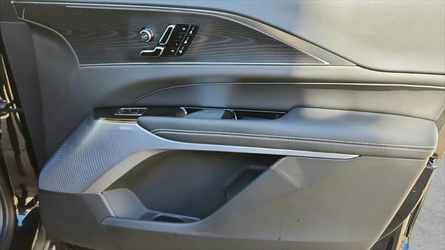 2025 Cadillac iQ Sport 3 RWD