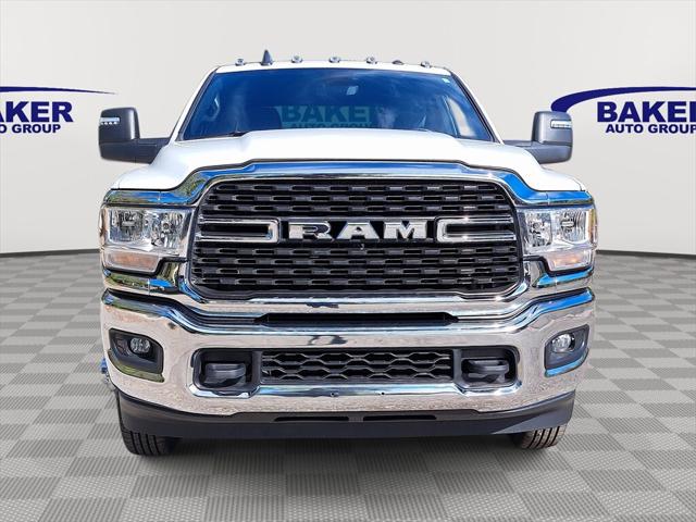 2024 RAM 3500 Big Horn Crew Cab 4x4 8 Box 2024 RAM 3500 Big Horn Crew Cab 4x4 8 Box
