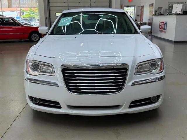 2014 Chrysler 300 Base