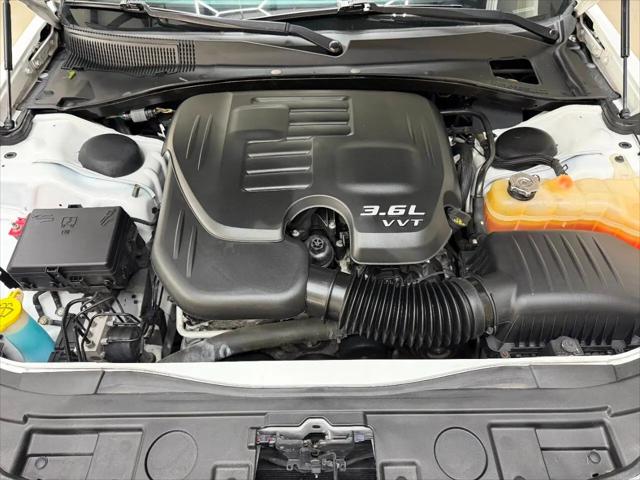 2014 Chrysler 300 Base