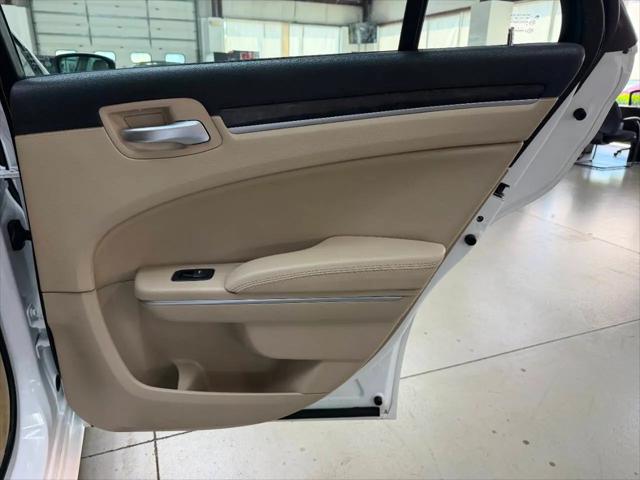 2014 Chrysler 300 Base
