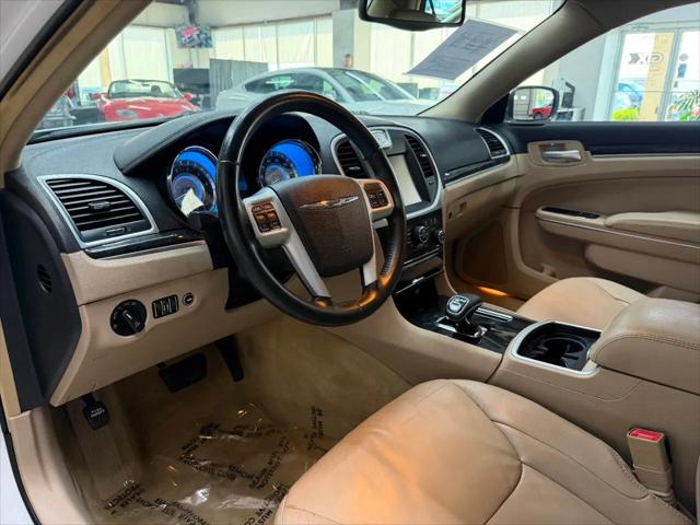 2014 Chrysler 300 Base