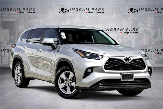 2024 Toyota Highlander LE 2024 Toyota Highlander LE