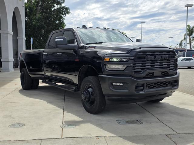 2026 RAM Ram 3500 RAM 3500 TRADESMAN CREW CAB 4X4 8 BOX