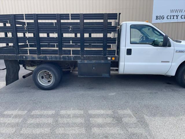 2006 Ford F-350 Chassis XL