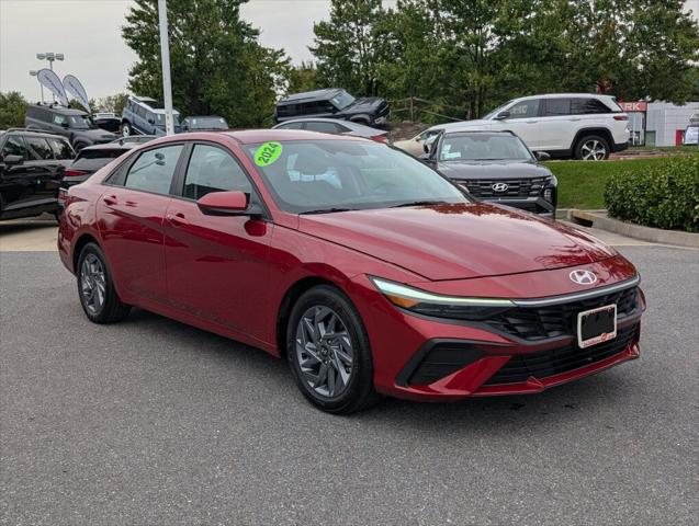 2024 Hyundai Elantra SEL 2024 Hyundai Elantra SEL