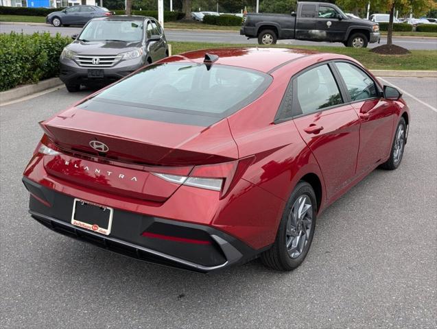 2024 Hyundai Elantra SEL 2024 Hyundai Elantra SEL