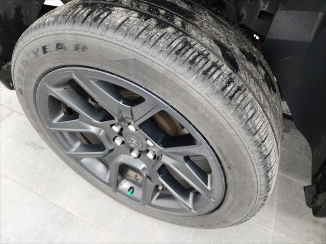 2021 RAM 1500 Laramie Crew Cab 4x4 57 Box 2021 RAM 1500 Laramie Crew Cab 4x4 57 Box