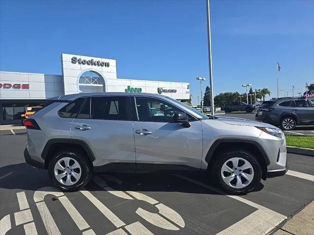 2024 Toyota RAV4 LE 2024 Toyota RAV4 LE