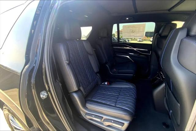 2026 Cadillac Escalade IQL Luxury AWD