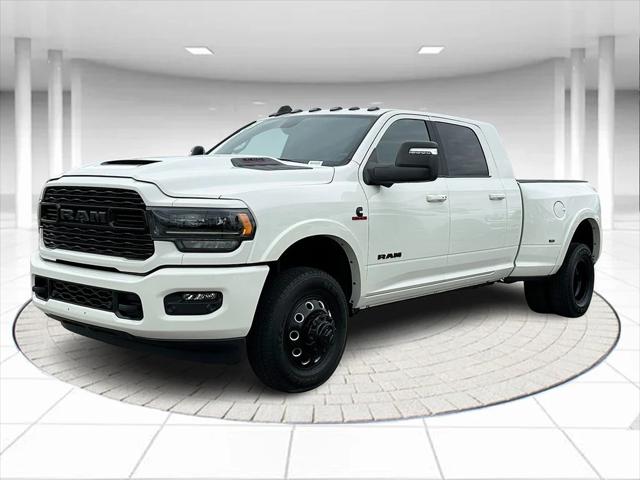2023 RAM 3500 Limited Mega Cab 4x4 64 Box