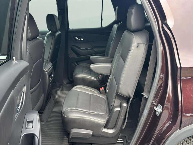 2022 Chevrolet Traverse AWD LT Leather