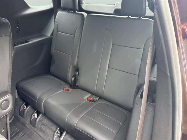 2022 Chevrolet Traverse AWD LT Leather