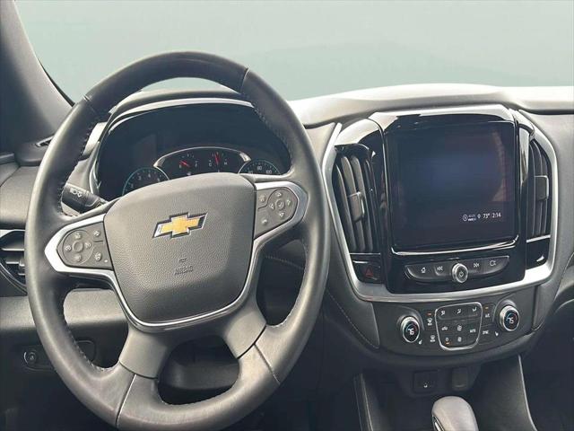 2022 Chevrolet Traverse AWD LT Leather
