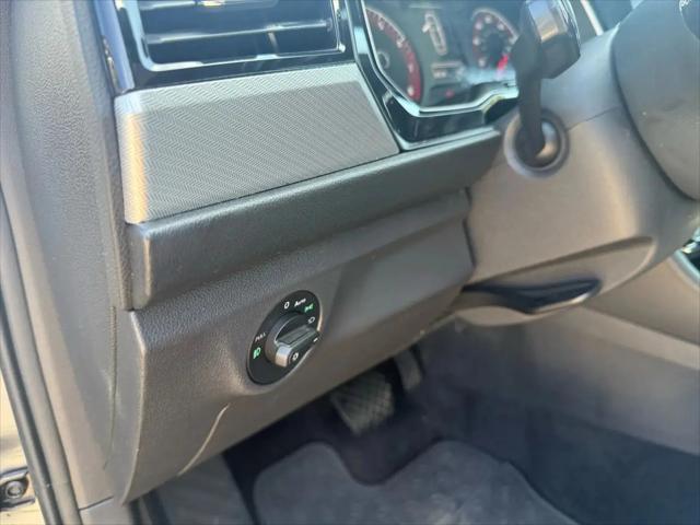 2020 Volkswagen Jetta 1.4T R-Line