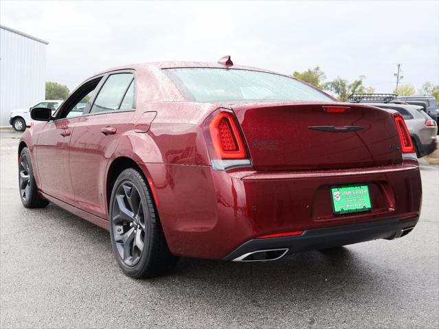 2023 Chrysler 300 300S 2023 Chrysler 300 300S