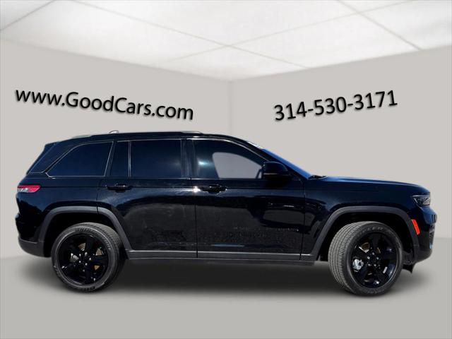 2022 Jeep Grand Cherokee Altitude 4x4 2022 Jeep Grand Cherokee Altitude 4x4